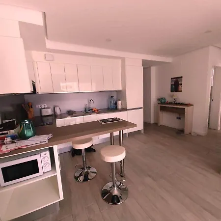 Apartman New Near The In *